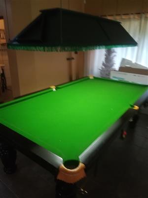 Snooker /pool table