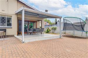 House For Sale in Kew