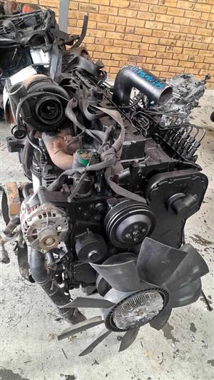 Cummins 6CT 8.3L straight 6 diesel turbo engine