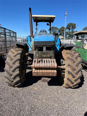New Holland 8360