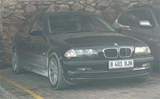 BMW 318i auto
