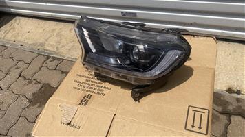 Ford Ranger T7,T8 passenger side headlight