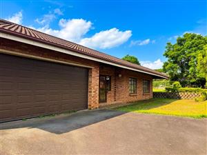 Peaceful Complex Living in Prime Hayfields Location