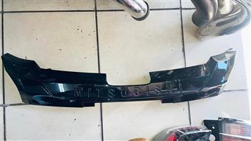 MITSUBISHI L200 Bumper Cover 2019