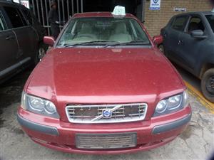 Volvo S40 T4 2.0 Manual BY204T - 2003 SPARESBOYZ STRIPPING FOR SPARES