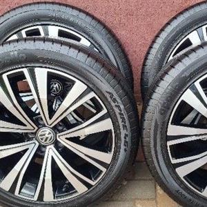 VW PASSAT/ARTEON OEM 18IN MAGS AND TYRES 
