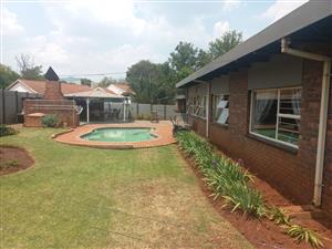 House For Sale in Lyttelton Manor