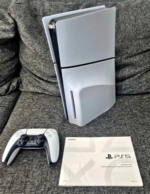 PS5 SLIM DISC EDITION (NEW CONDITION)