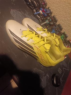 Adidas F50