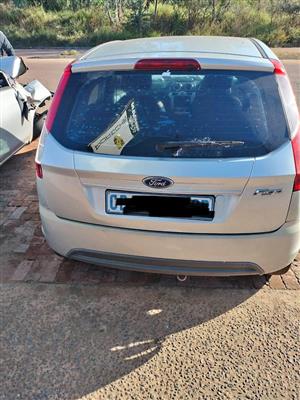 205 FORD FIGO HATCH FOR SPARES