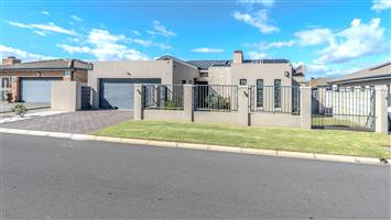 Modern, Move-In Ready Family Home with a Striking Feel in Sought-After Burgundy, Brackenfell