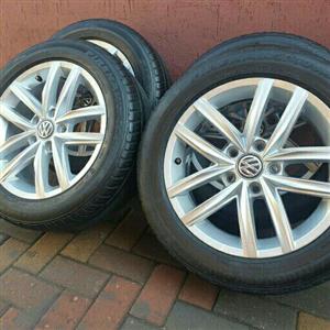 VW GOLF/CADDY OEM 16IN MAGS & TYRES 