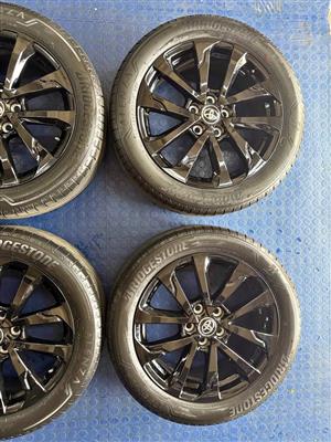 18 INCH TOYOTA COROLLA CROSS GR ORIGINAL  DESIGN RIM SET+ TYRES BRAND NEW (INCLUDING NUTS)