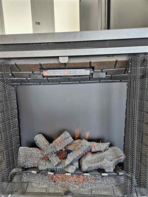 Electric fireplace insert