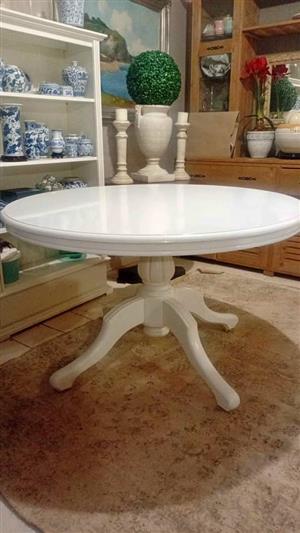 STUNNINGLY  GORGEOUS WETHERLEYS  TABLE. IMMACULATE CONDITION. 1225 DIAMETER X750H CRESTA RANDBUR