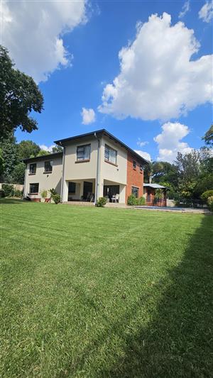 Elegant 5 Bedroom Family Home in Prime Hurlingham. A Rare Executive Opportunity