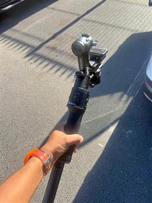 Ronin dslr camera gimbal