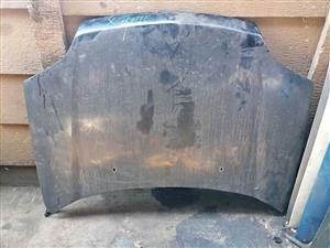 Nissan xtrail bonnet