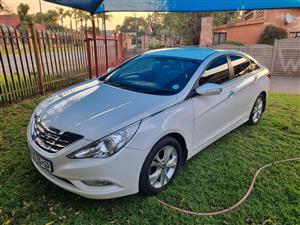 Hyundai Sonata Premium 