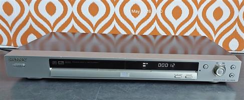 Sony DVP -NS 530 DVD/CP Player