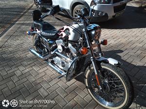 Customized Harley Davidson 883
