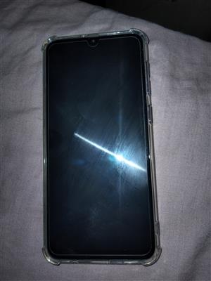 A50 samsung galaxy very good condition with cover and screen protector