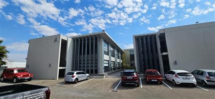 583sqm Office space to let in Halfway House Midrand