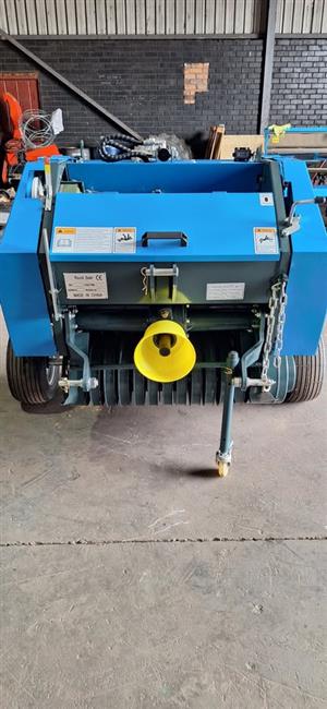 New Giants mini round balers available