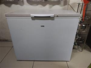 Kic chest freezer 285 litre 