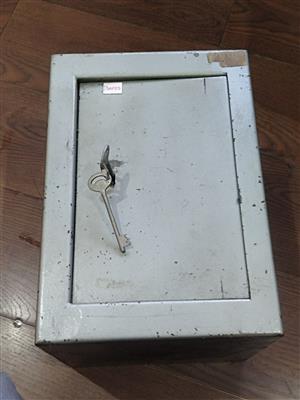 Handgun Safe 