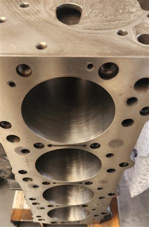D4BB/H100 reconditioned block with new cylinder head...