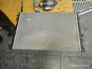 Nissan MP 200 Radiator
