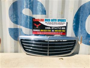 Merceds Benz W222 S-class radiator grill with badge (2013-2020)