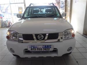 2015 Nissan NP300 HardBody 2.4i Double Cab Manual white color