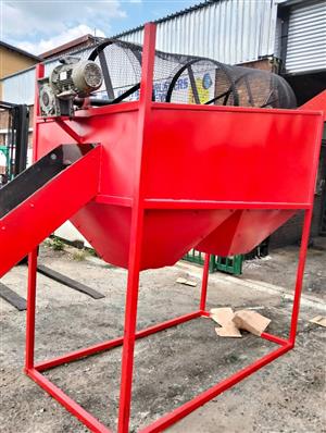 2. 8 m x .8 m Trommel Screen