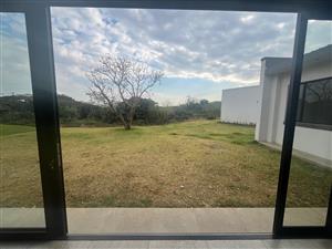 ELALENI GARDENS - VACANT, PET FRIENDLY -