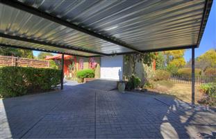 House For Sale in Brackendowns