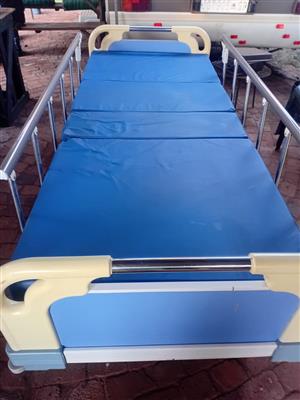 2 Crank Manual Hospital Bed