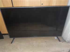 LG 49in Flat screen tv