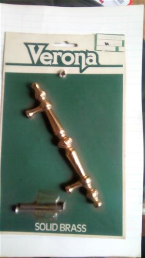 Verona door handle 4" centred x 4