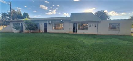 Farm For Sale in Loumarina AH