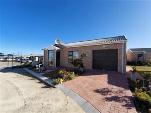 2 BEDROOM RETIREMENT UNITS (LIFE RIGHTS)