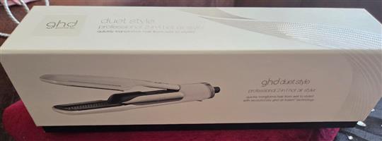 GHD duet Style in white