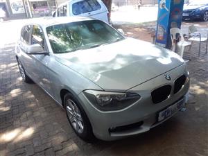 2013 BMW 2013 BM 118i Auto Silver Color Leather Seat  Reverse Camera  PDC Sensors  96000km 