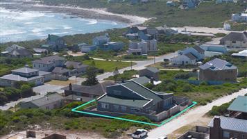 Auction: Panoramic Ocean Views in Suiderstrand