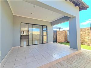 Townhouse For Sale in Brackendowns Ext 4