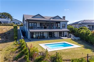 Exceptional North Facing Home With Panoramic Ocean, Lagoon and Mountain Views in Barons View