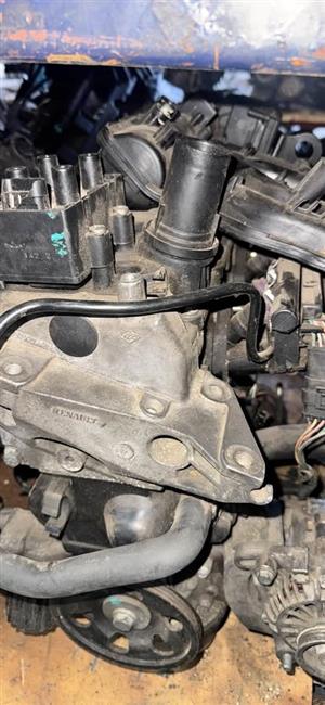 Renault Clio D4F 1.2i Engine.