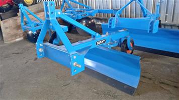 Ridger Planter  FERTILIZER SPREADERS  Skraper Bike  Skidsteer