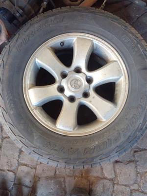 Toyota prado 120 meg n tyer all 4 set